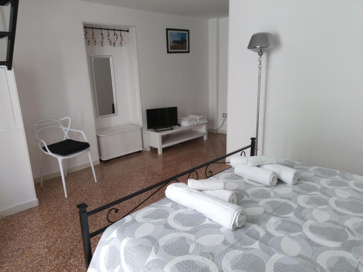 New Rose House Apartment Molfetta Bagian luar foto